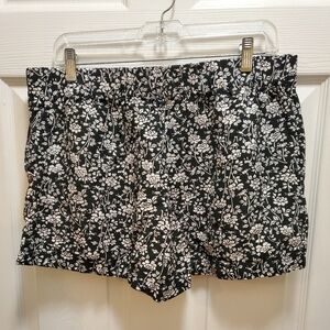 LOFT linen blend shorts. Size M. Black with white floral print